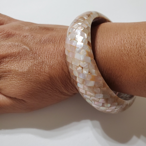 Vintage mother of pearl gold rose  mosaic  bangle - Picture 7 of 7